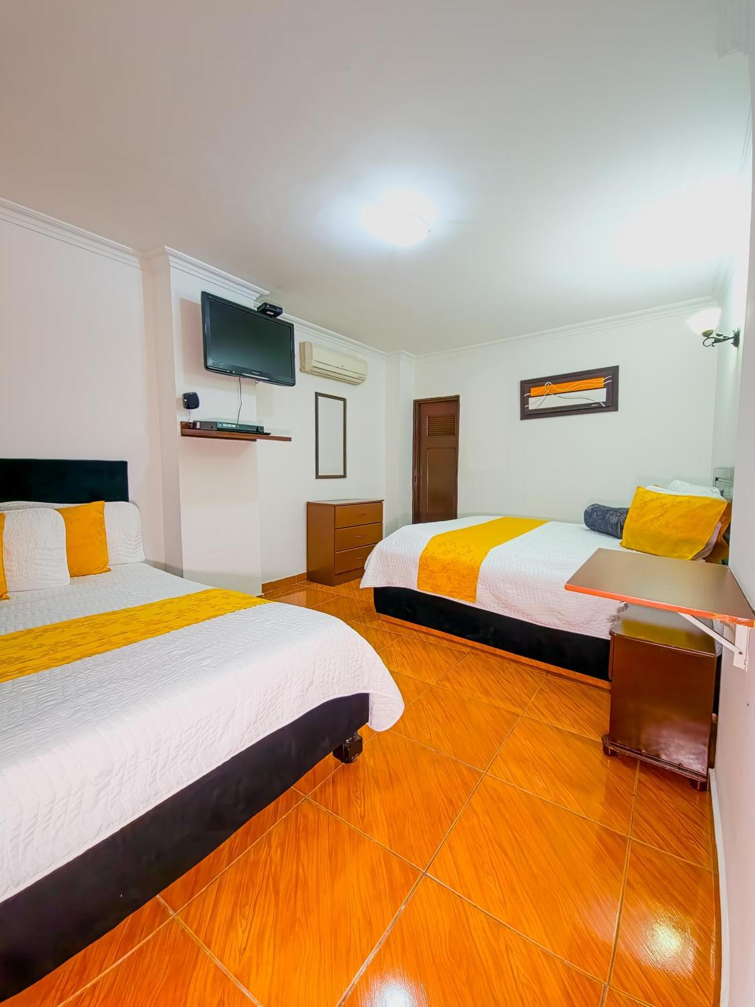 Hotel Avenida 3 Real En El Norte De Кали Экстерьер фото